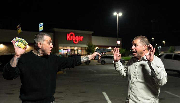 покемон - ЗАРАДИ ПОКЕМОН: Застреляха мъж, прередил се на опашка