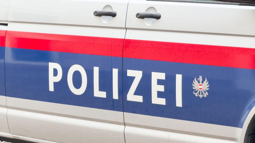 Разследват българи за трафик в сводничество в Австрия