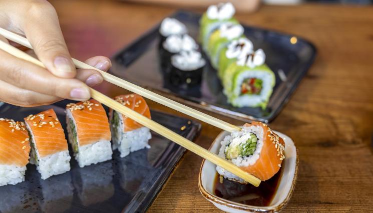 суши - СЕРИОЗНА ОПАСНОСТ: Яденето на суши може да увреди зрението!