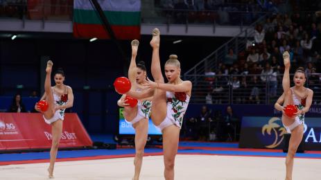 Ансамбълът на България за жени допусна грешки в съчетанието с пет топки