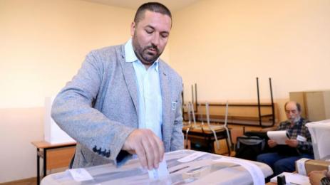 николай попов