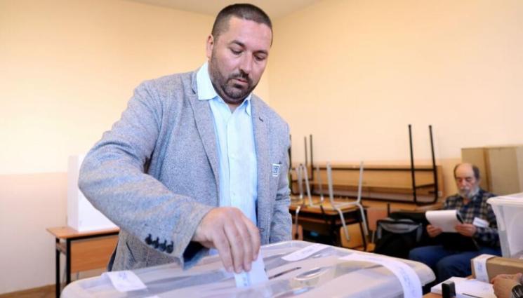 николай попов - Николай Попов: Мечтая за България, в която децата ни да живеят щастливи