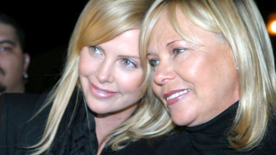 „Знаех, че ще ни убие“: Чарлийз Терон разказа за нощта, в която майка ѝ застреля баща ѝ