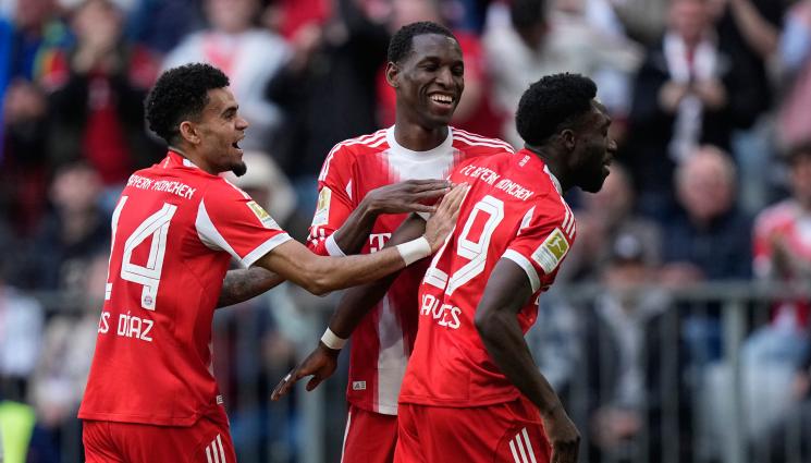 Байерн - Байерн отново е шампион на Германия