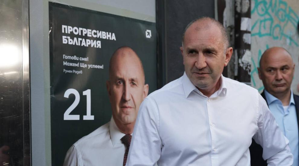 Радев: Служебните министри трябва до един да си подадат оставките