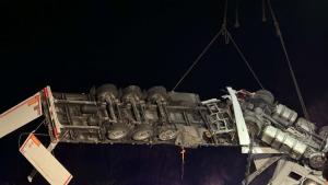 Прохода на Републиката тир вдигане кран