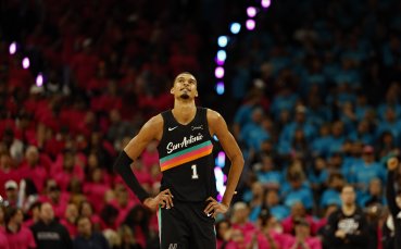 Виктор Уембаняма e най-младият носител на приза 