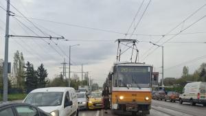 катастрофа между трамвай и кола