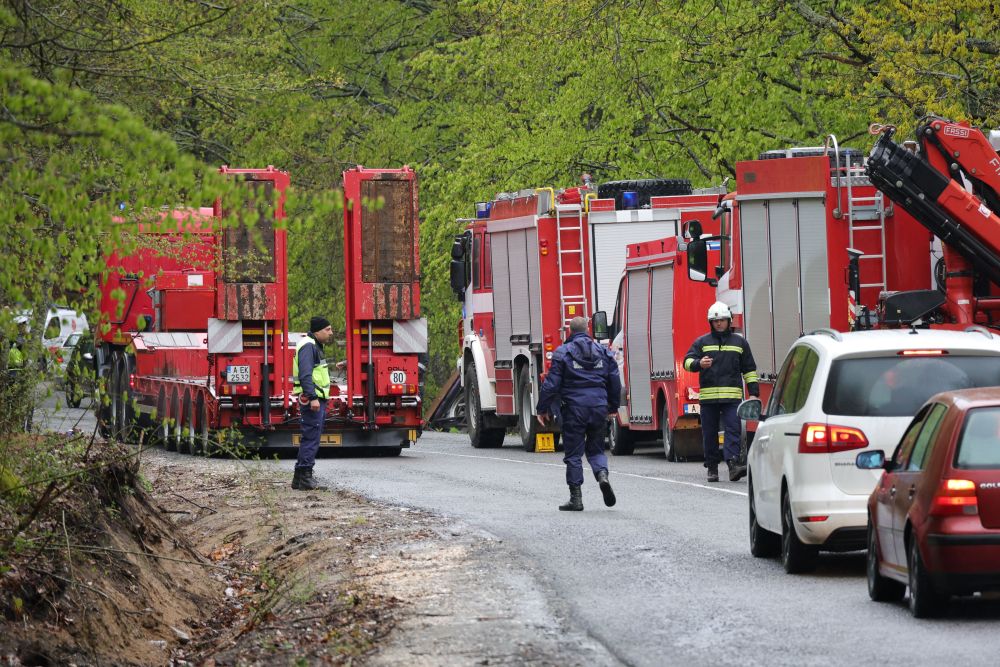 Тежката катастрофа със загинали с автобус край Малко Търново
