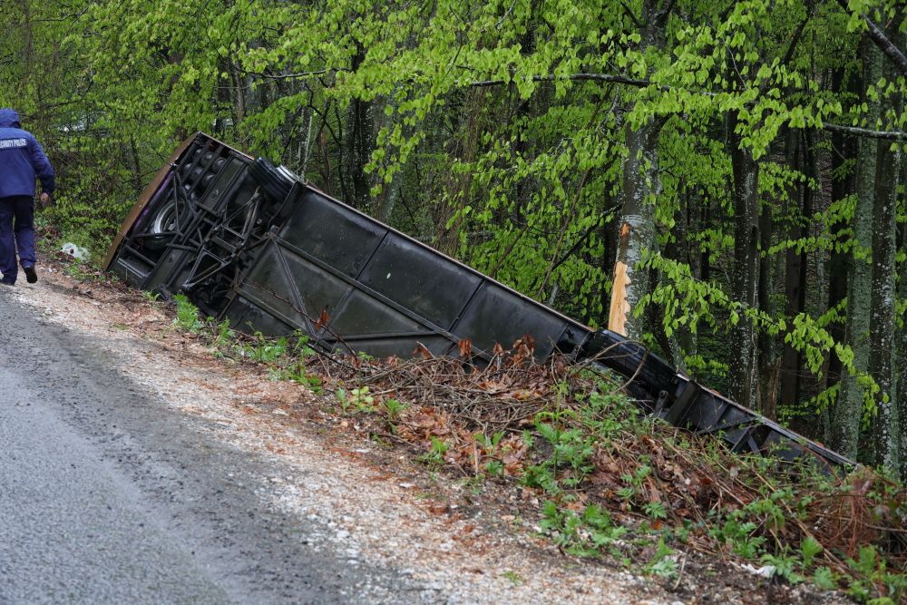 Тежката катастрофа със загинали с автобус край Малко Търново