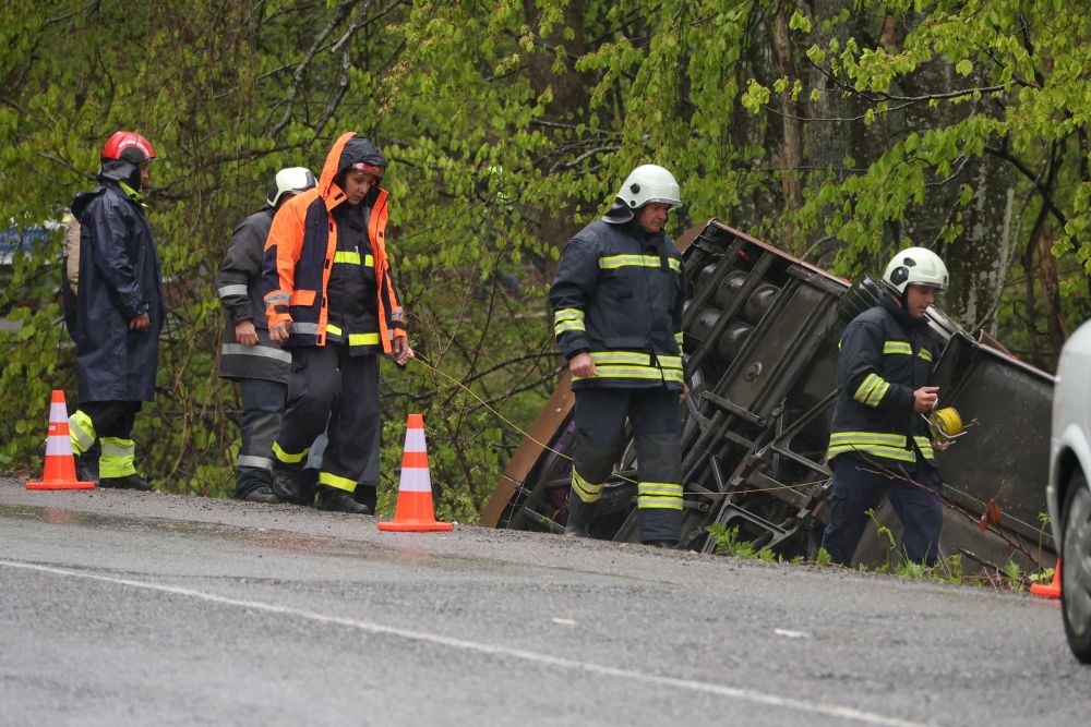 Тежката катастрофа със загинали с автобус край Малко Търново