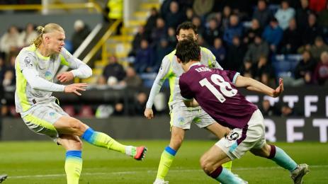 Манчестър Сити Холанд