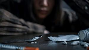 дилърка жена наркотици