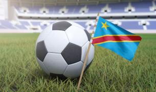 <p>Тъжната съдба на най-странния футболен фен в света: Човекът статуя от ДР Конго</p>