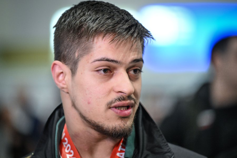 Ангел Русев и Бояна Костадинова се завърнаха у нас след1