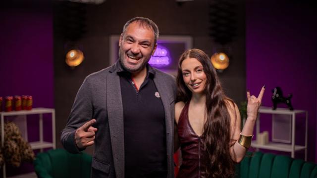  Михаела Маринова: Предизвиквам си тъга, за да пиша музика (ВИДЕО)