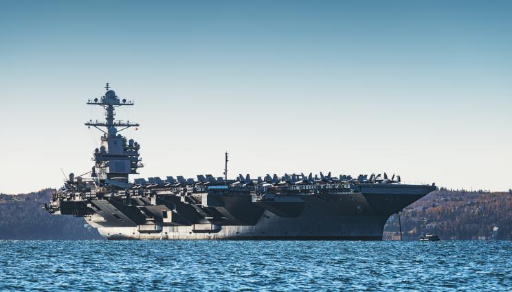 самолетоносач - В БОЙНА ГОТОВНОСТ: Трети американски самолетоносач е на позиция във водите край Иран