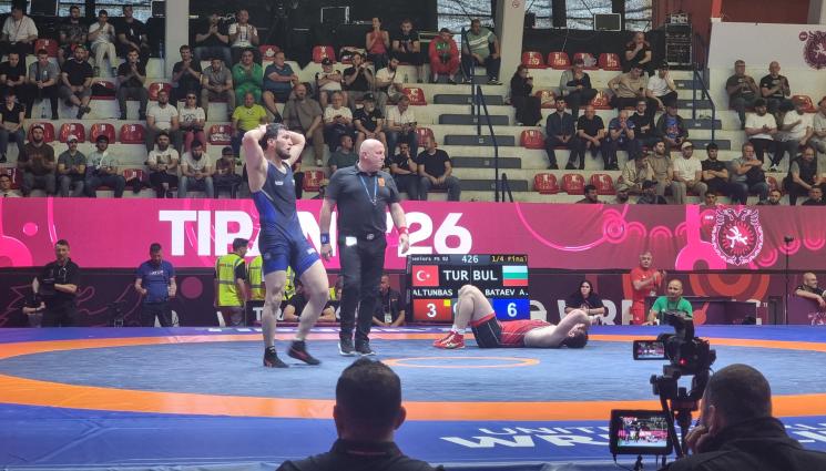 Ахмед Батаев - Българският борец Ахмед Батаев се класира на полуфиналите на Европейското първенство в Тирана