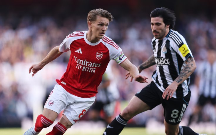 НА ЖИВО: Арсенал 1:0 Нюкасъл, страхотен гол на Езе