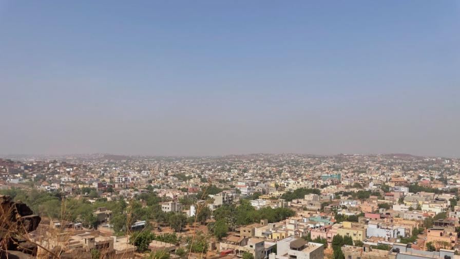 Джихадисти и туареги поеха отговорност за серията от атаки в Мали