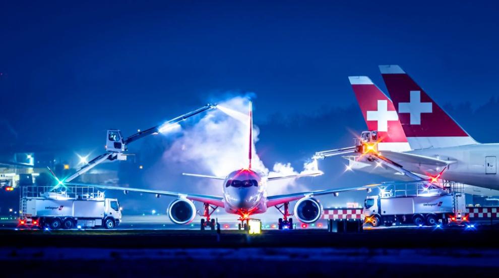 Шестима пътници са ранени след авария при излитането на самолет