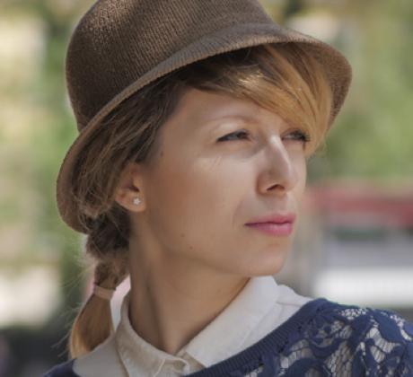 Любимата жена на актьора Христо Петков Лили Гелева посрещна