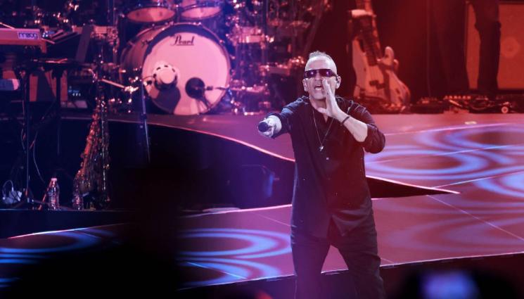 Ерос Рамацоти - НА КОНЦЕРТ В АРЕНАТА: Рамацоти пя Bangaranga