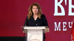 Илияна Йотова