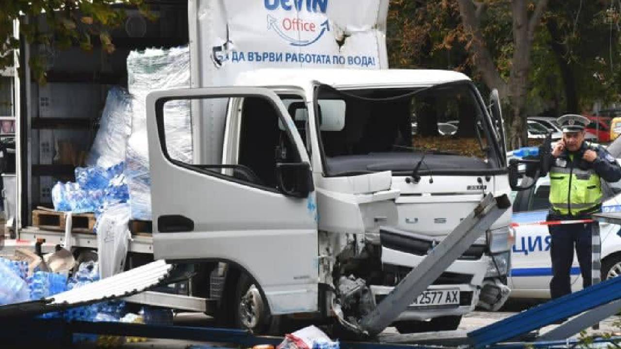 Валентин Иванов