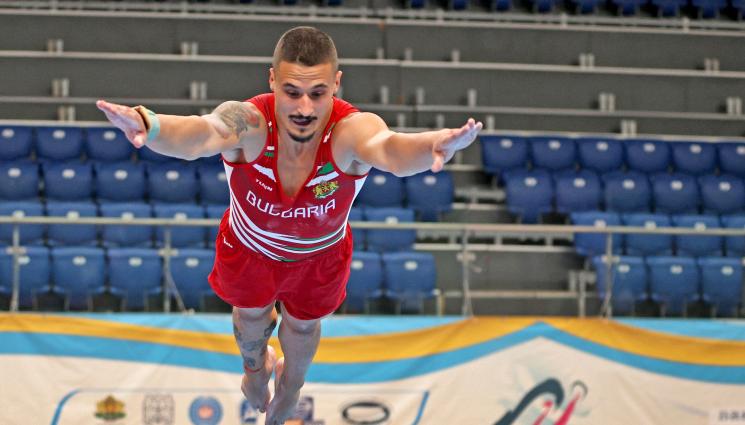 спортна гимнастика - Олимпийски шампиони и световни медалисти пристигат в България