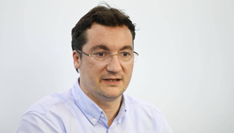 крум зарков - Лидерът на БСП Крум Зарков пред „Телеграф“: Излизаме от парламента, но не и от политиката