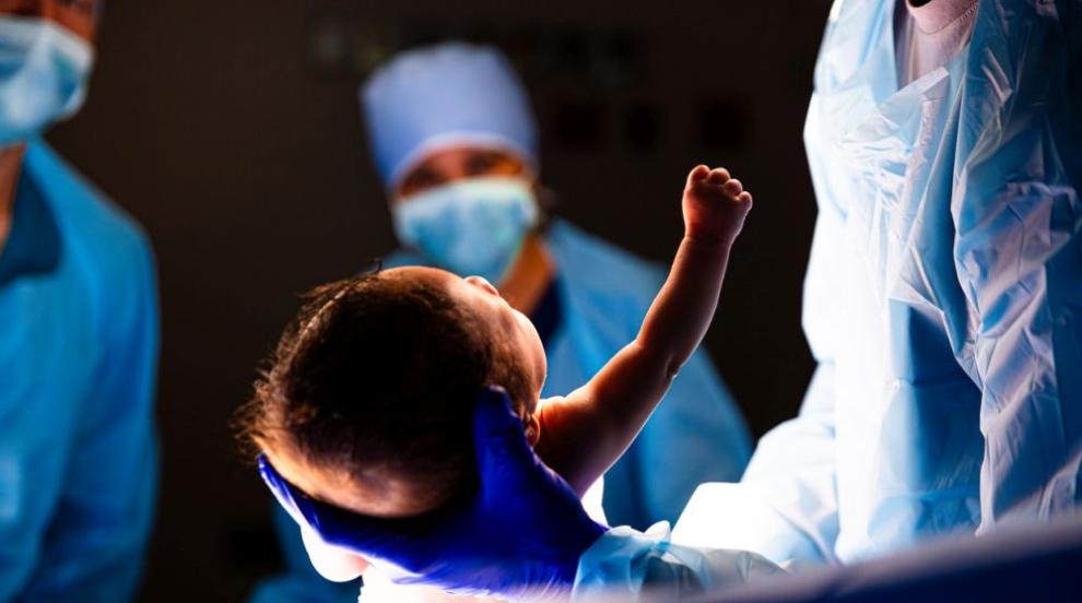 НСИ: Близо 100 хил. българи са починали през 2025, родили са се над 50 хил. бебета