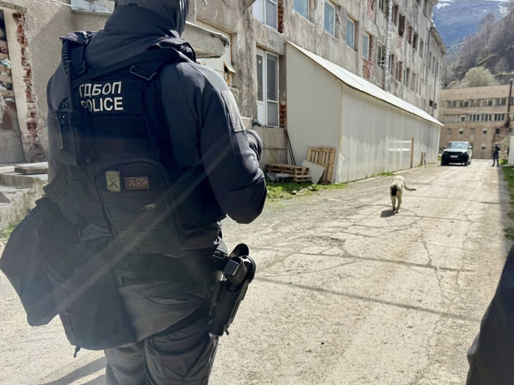 В галериите на бивша мина край Кюстендил се крие наркофабрика