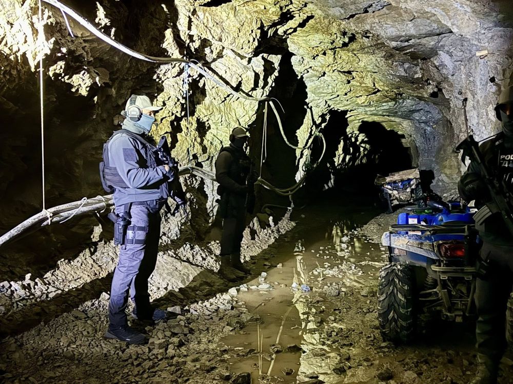 В галериите на бивша мина край Кюстендил се крие наркофабрика