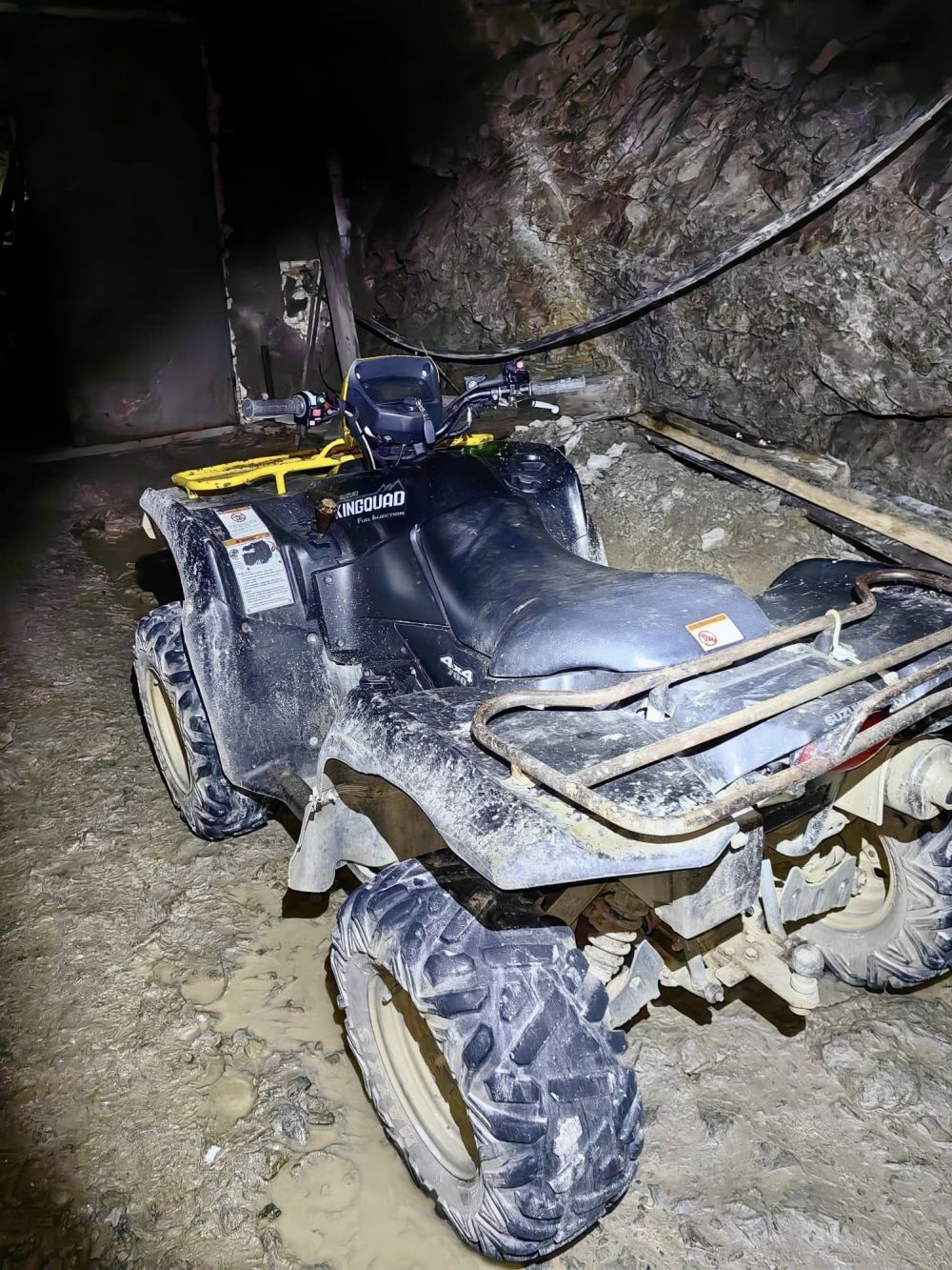 В галериите на бивша мина край Кюстендил се крие наркофабрика