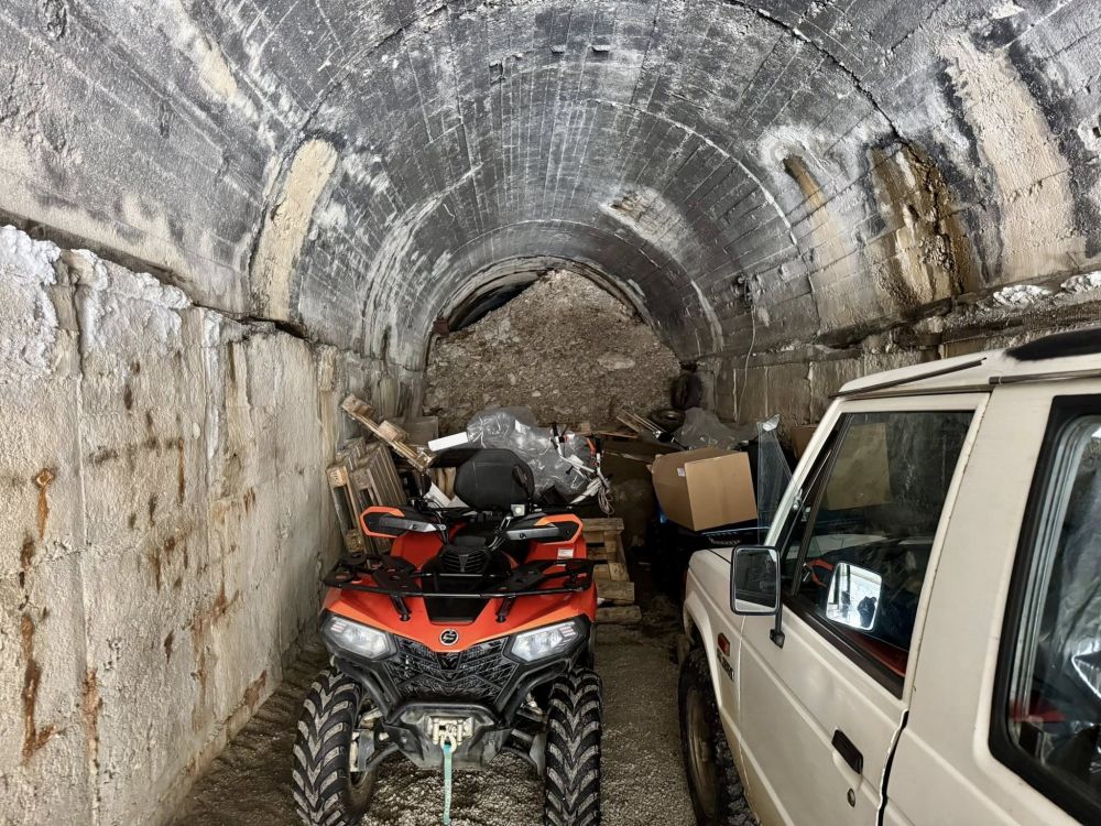 В галериите на бивша мина край Кюстендил се крие наркофабрика