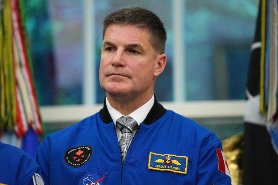 Астронавтите от "Артемис II" посетиха Белия дом.