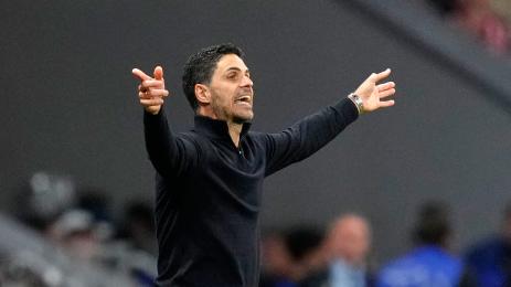 Микел Артета