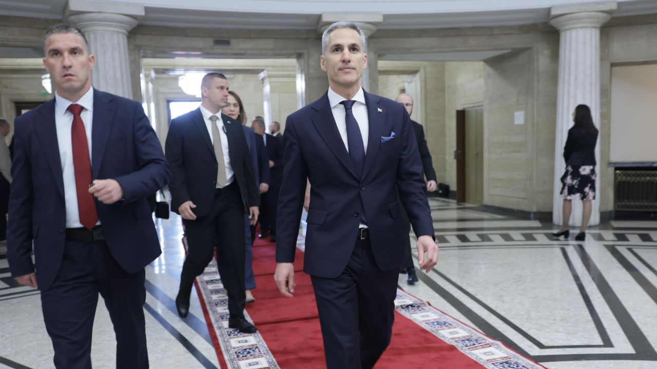 Гюров: Очаквам новото НС да покаже смелост и принципи