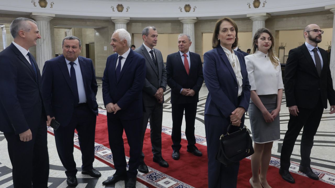 Новите депутати