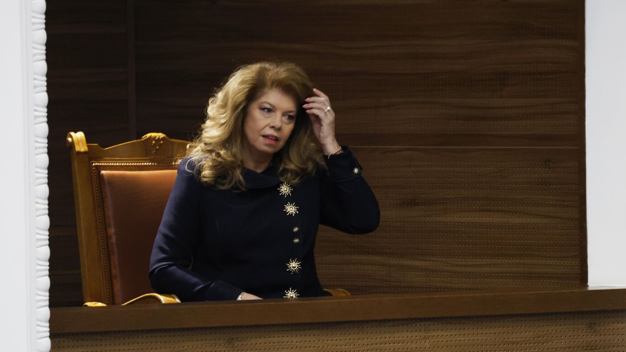 Илияна Йотова