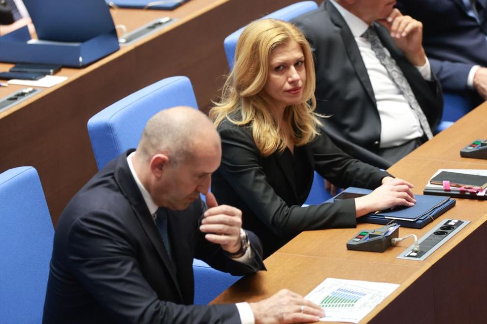 След като встъпиха в длъжност като народни представители, депутатите избраха