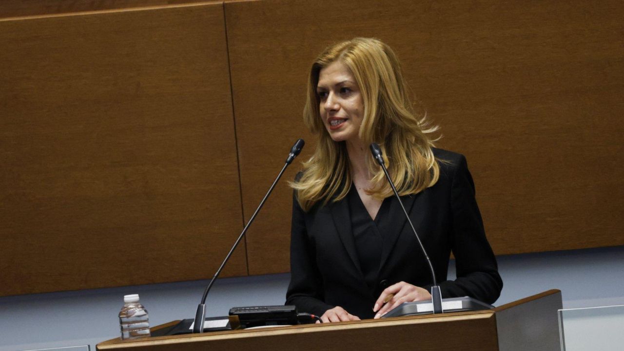 Тържествено заседание на 52-рото Народно събрание.