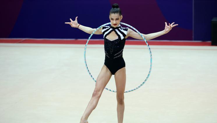 художествена гимнастика - България заема временната втора позиция в отборната надпревара при девойките