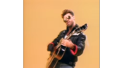 Якето на George Michael от видеото към "Faith" беше продадено на търг