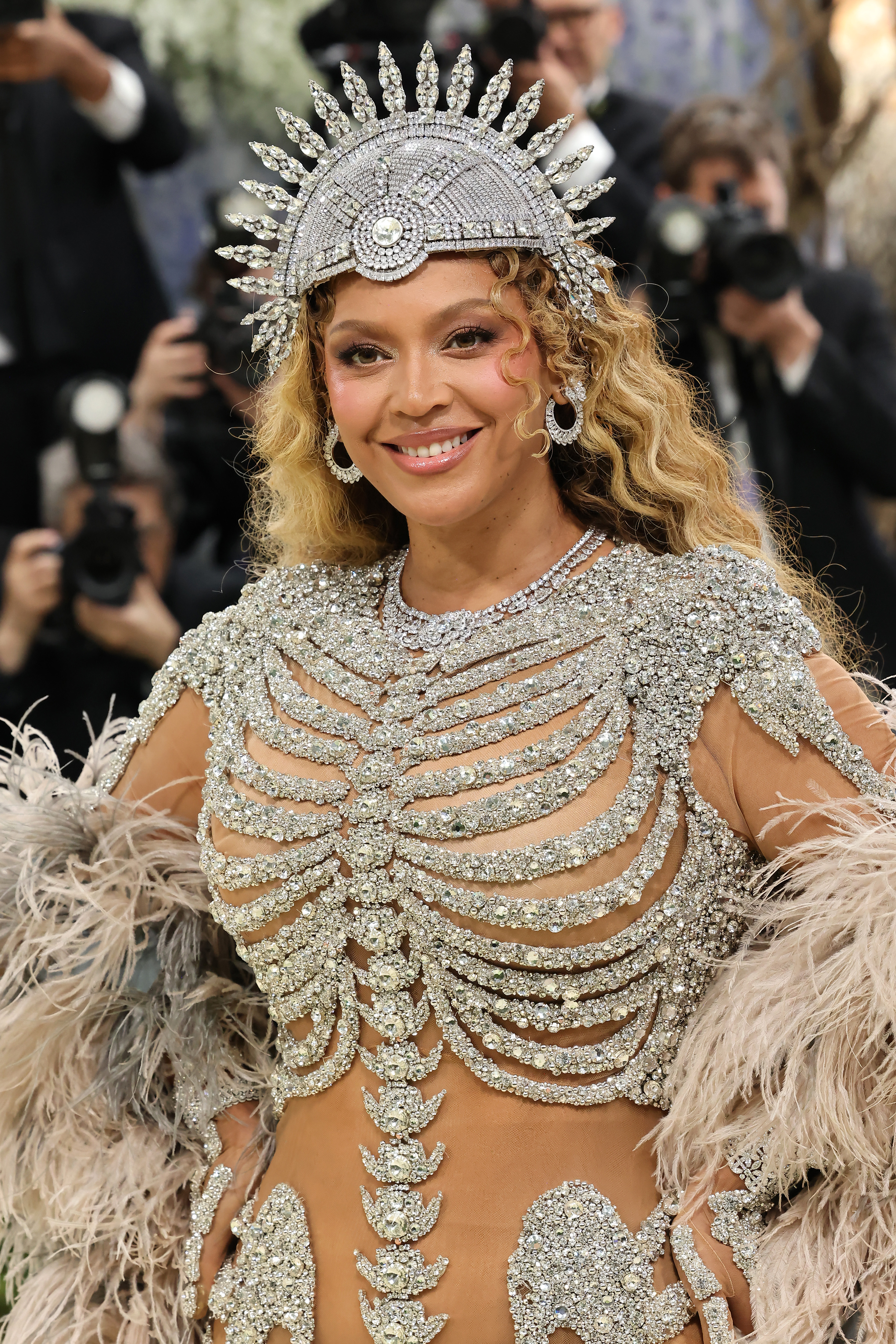 Бионсе превзе Met Gala със звездното си семейство.