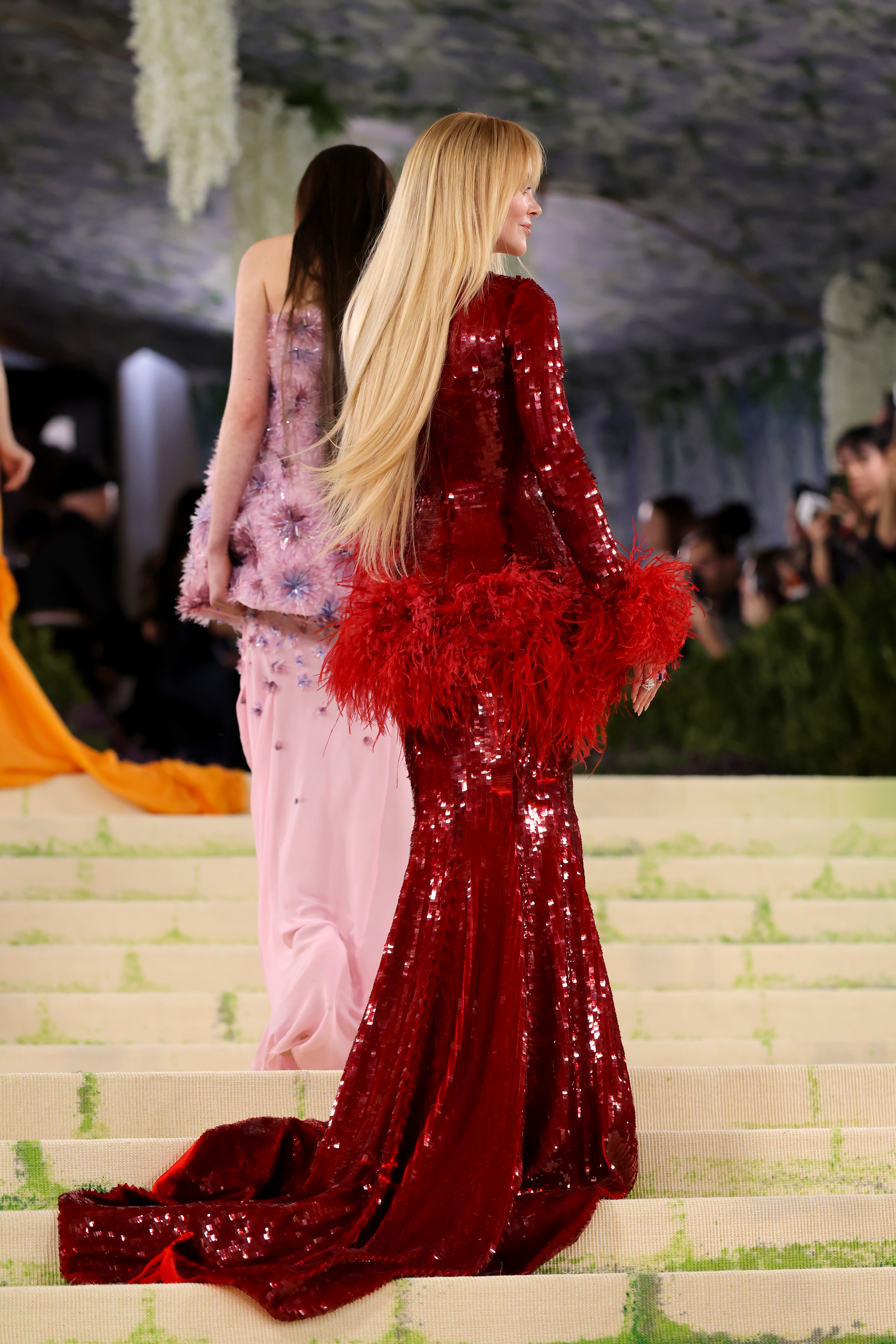 <p>Никол Кидман блести в червено на Met Gala 2026.</p>