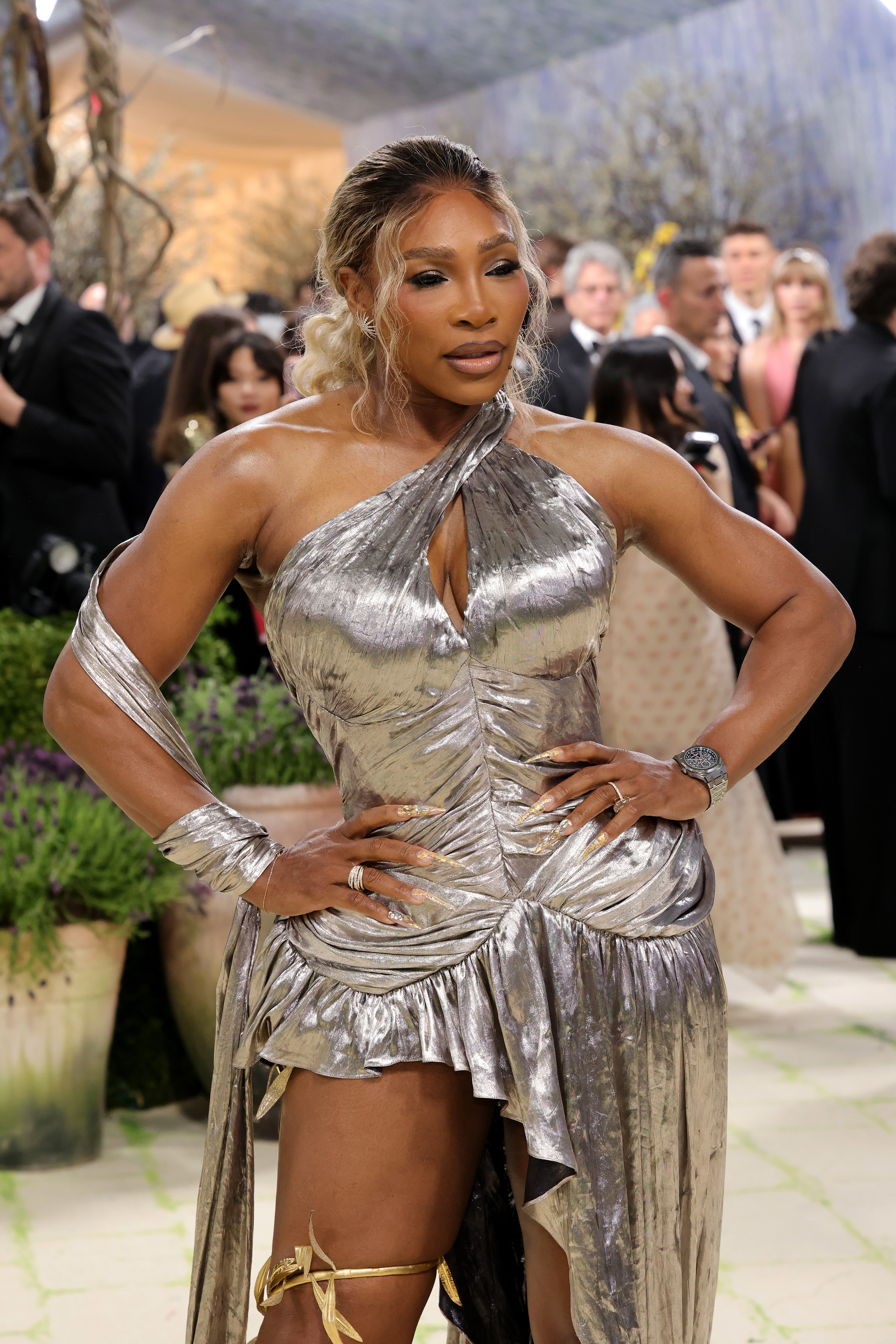 Серина Уилямс блести в сребърна визия на Met Gala