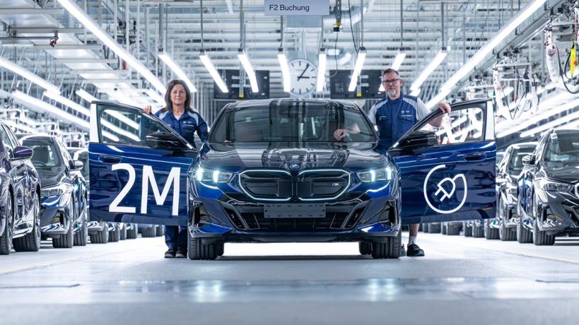 BMW 2 милиона електромобили