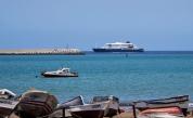 Смъртоносен вирус и три жертви в Атлантика: Какво се случва на борда на MV Hondius